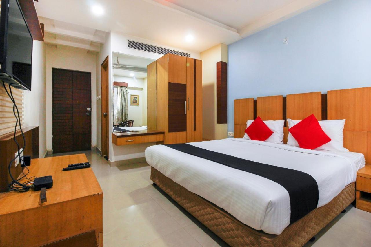 Capital O 66968 Haveli The Landmark Hotel Warangal Exterior foto